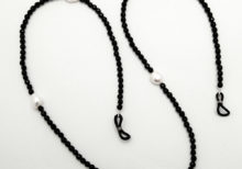 Laccio per occhiali con agata nera e perle barocche