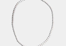 Collana di perle e oro bianco