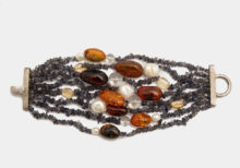 Bracciale multifili con chips di iolite