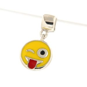 chaos charm emoticon con linguaccia giallo