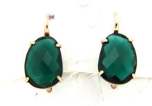 orecchini pendenti con pietra colorata ovale